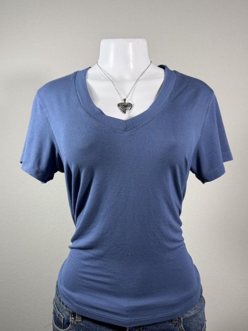 American Eagle t-shirt Soft & Sexy blue v-neck XS